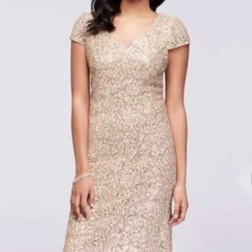 Alex Evenings Stunning Gold Sequin Mermaid Gown with 3/4 sleeve – Size 20W – NWT